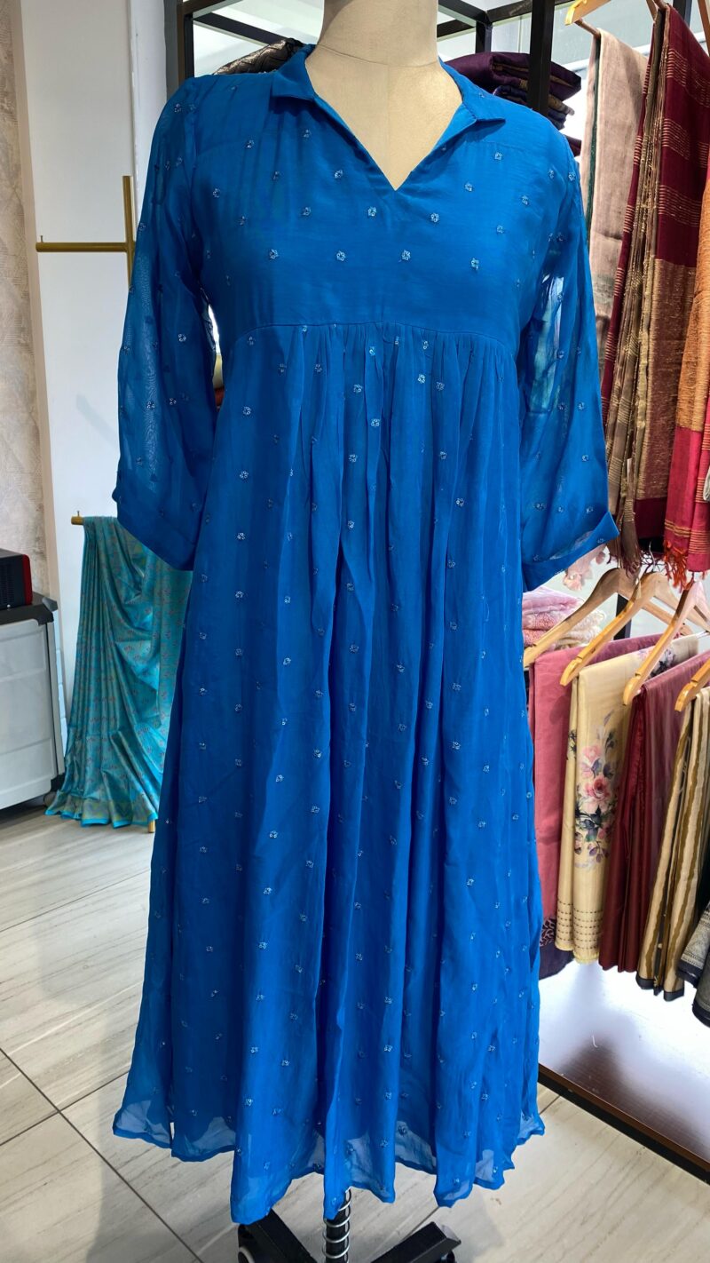 vichithra silkAlia cut kurti